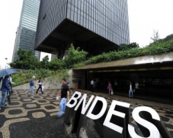 BNDES fecha acordo com bancos japoneses para repasse de US$ 100 milhes dedicados a energia renovvel no Brasil